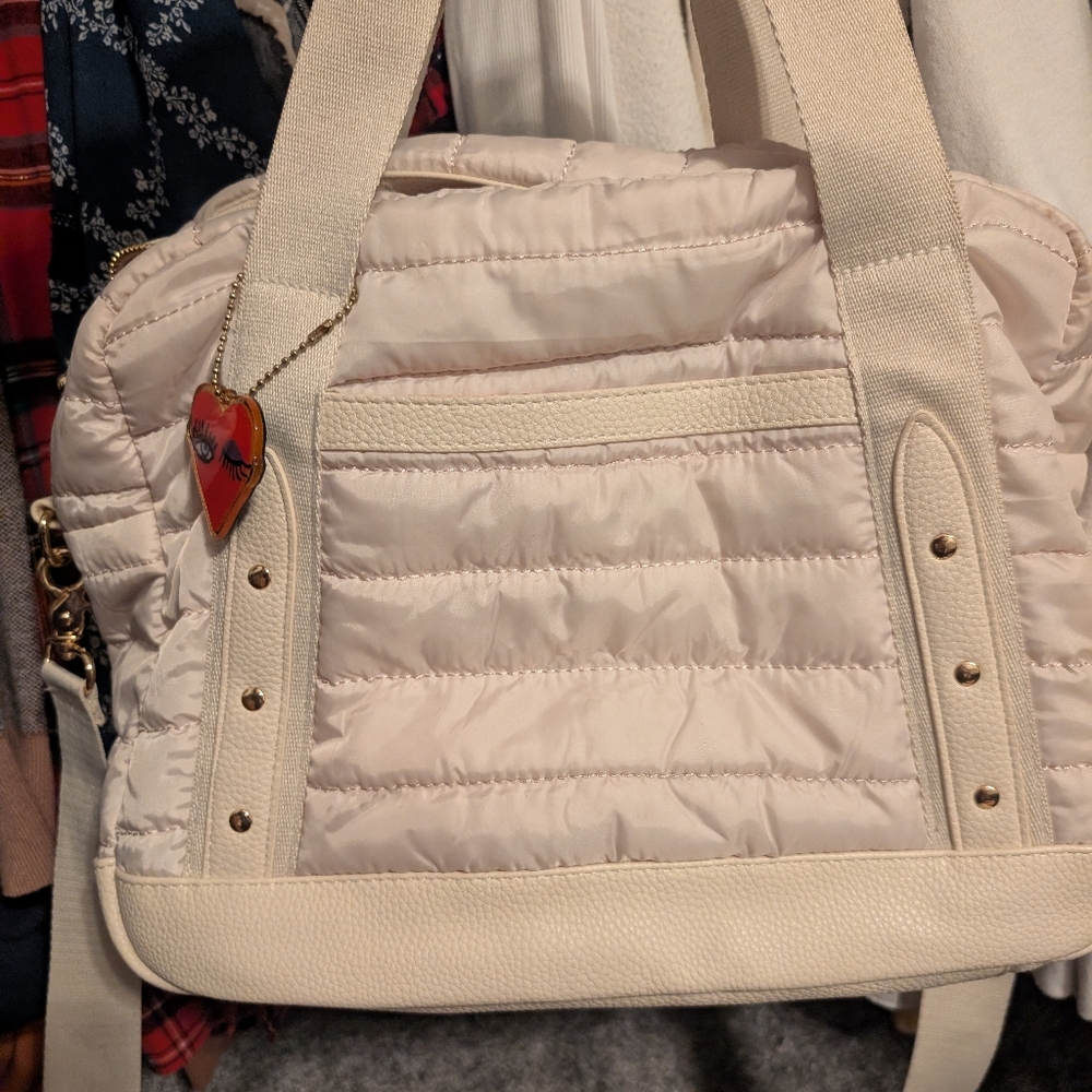 Bouffants & Broken Hearts Stylish Cream Puffy Women's Bag